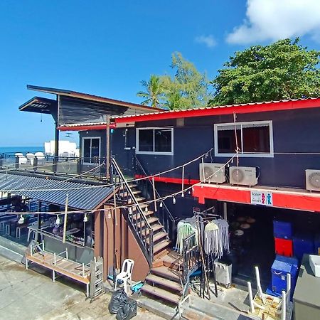 Out! A Radically Inclusive Beach Hostel By Wild & Wandering Haad Rin Exterior photo
