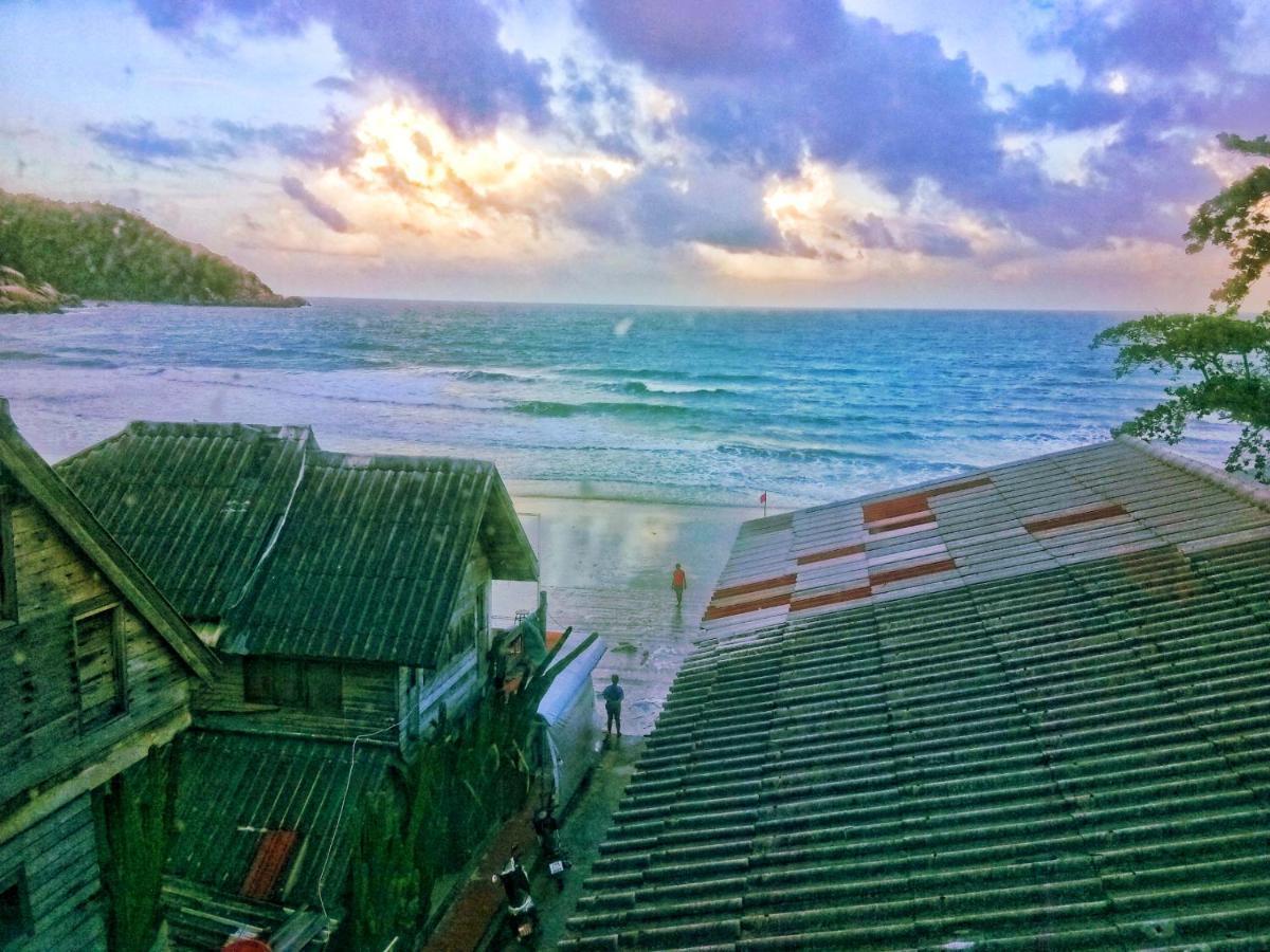 Out! A Radically Inclusive Beach Hostel By Wild & Wandering Haad Rin Exterior photo